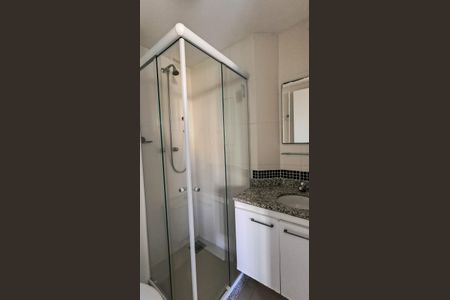 Apartamento à venda com 75m², 2 quartos e 1 vaga Apartamento à venda com 75m², 2 quartos e 1 vagaBanheiro Social