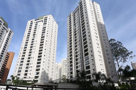 Apartamento para alugar com 73m², 2 quartos e 1 vaga Apartamento para alugar com 73m², 2 quartos e 1 vagaFachada