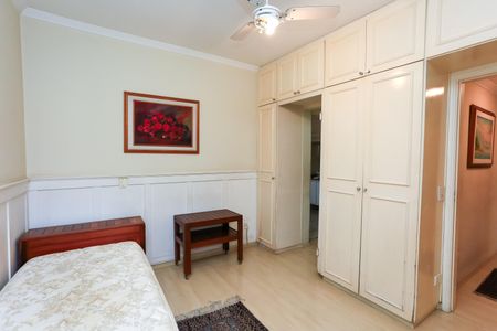 Apartamento à venda com 205m², 3 quartos e 3 vagas Apartamento à venda com 205m², 3 quartos e 3 vagasSuíte 3