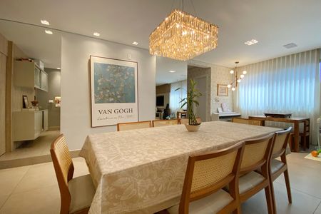 Apartamento à venda com 238m², 4 quartos e 5 vagas Apartamento à venda com 238m², 4 quartos e 5 vagasSala