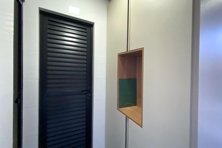 Apartamento à venda com 238m², 4 quartos e 5 vagas Apartamento à venda com 238m², 4 quartos e 5 vagasÁrea de Serviço