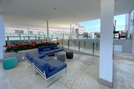 Apartamento à venda com 238m², 4 quartos e 5 vagas Apartamento à venda com 238m², 4 quartos e 5 vagasÁrea comum