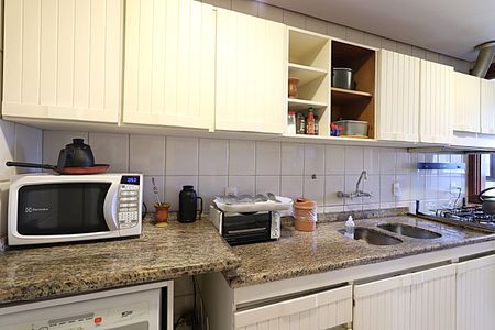 Apartamento à venda com 200m², 4 quartos e 3 vagasCozinha