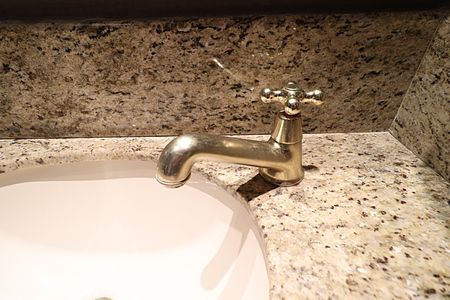 Apartamento à venda com 200m², 4 quartos e 3 vagasBanheiro Social - Torneira