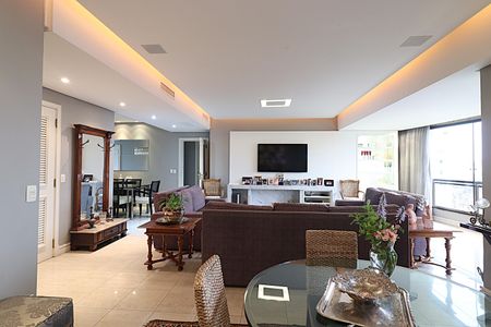 Apartamento à venda com 200m², 4 quartos e 3 vagasSala de TV