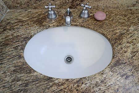 Apartamento à venda com 200m², 4 quartos e 3 vagasBanheiro da Suíte 2