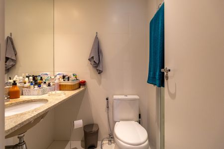 Apartamento à venda com 95m², 3 quartos e 1 vaga Apartamento à venda com 95m², 3 quartos e 1 vagaBanheiro da Suíte