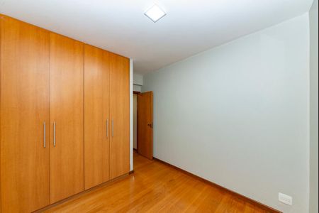 Apartamento à venda com 240m², 4 quartos e 3 vagas Apartamento à venda com 240m², 4 quartos e 3 vagasQuarto 2