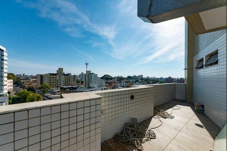 Apartamento à venda com 240m², 4 quartos e 3 vagas Apartamento à venda com 240m², 4 quartos e 3 vagasVaranda do Terraço