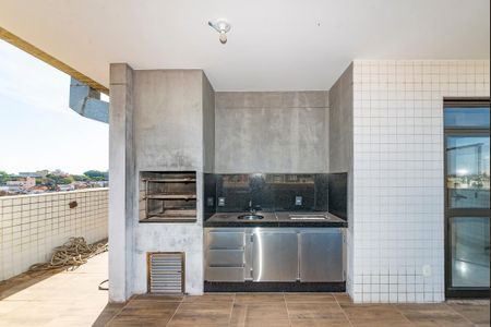 Apartamento à venda com 240m², 4 quartos e 3 vagas Apartamento à venda com 240m², 4 quartos e 3 vagasTerraço