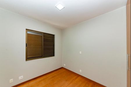 Apartamento à venda com 240m², 4 quartos e 3 vagas Apartamento à venda com 240m², 4 quartos e 3 vagasQuarto 2