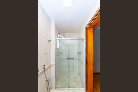 Apartamento à venda com 240m², 4 quartos e 3 vagas Apartamento à venda com 240m², 4 quartos e 3 vagasBanheiro da Suíte