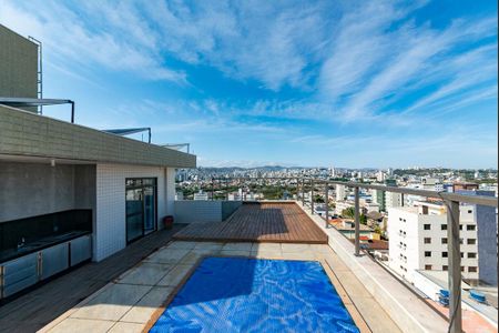 Apartamento à venda com 240m², 4 quartos e 3 vagas Apartamento à venda com 240m², 4 quartos e 3 vagasTerraço