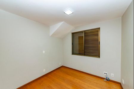 Apartamento à venda com 240m², 4 quartos e 3 vagas Apartamento à venda com 240m², 4 quartos e 3 vagasQuarto 3
