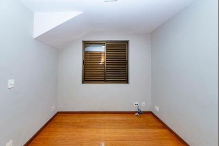 Apartamento à venda com 240m², 4 quartos e 3 vagas Apartamento à venda com 240m², 4 quartos e 3 vagasQuarto 3