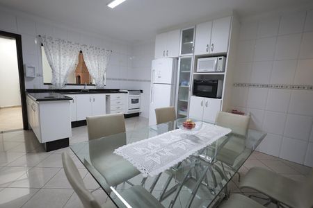 Casa à venda com 152m², 4 quartos e 3 vagasCozinha