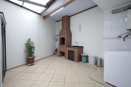 Casa à venda com 152m², 4 quartos e 3 vagasChurrasqueira e Área de Serviço