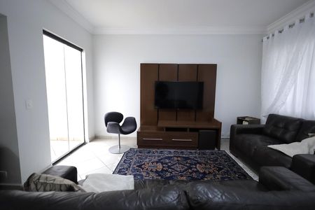 Sala de casa à venda com 4 quartos, 152m² em Vila Valparaíso, Santo André