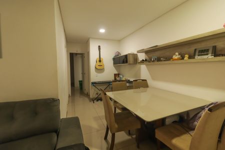 Apartamento à venda com 76m², 3 quartos e 2 vagas Apartamento à venda com 76m², 3 quartos e 2 vagasSala