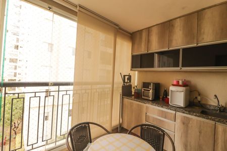 Apartamento à venda com 76m², 3 quartos e 2 vagas Apartamento à venda com 76m², 3 quartos e 2 vagasVaranda