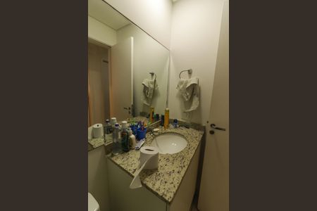 Apartamento à venda com 76m², 3 quartos e 2 vagas Apartamento à venda com 76m², 3 quartos e 2 vagasBanheiro Social