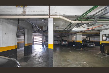 Apartamento à venda com 170m², 3 quartos e 1 vaga Apartamento à venda com 170m², 3 quartos e 1 vagaGaragem