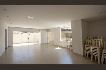 Apartamento à venda com 170m², 3 quartos e 1 vaga Apartamento à venda com 170m², 3 quartos e 1 vagaÁrea comum - Salão de festas