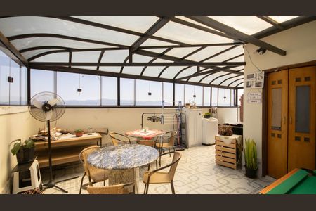 Apartamento à venda com 170m², 3 quartos e 1 vaga Apartamento à venda com 170m², 3 quartos e 1 vagaSacada