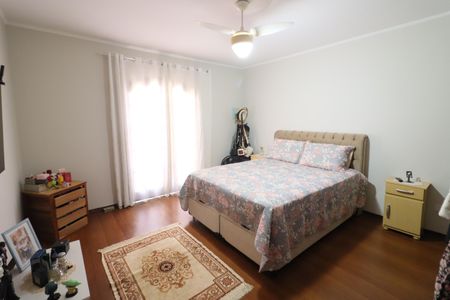 Casa à venda com 161m², 3 quartos e 2 vagasSuíte 1