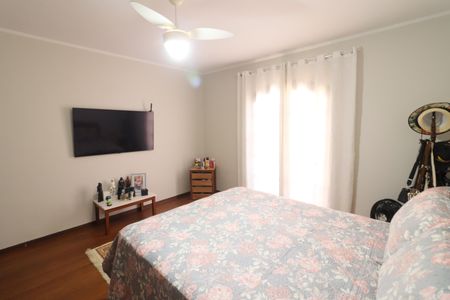 Casa à venda com 161m², 3 quartos e 2 vagasSuíte 1