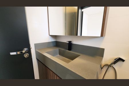 Casa de condomínio à venda com 480m², 2 quartos e 2 vagasBanheiro da Suíte 1