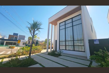 Casa de condomínio à venda com 480m², 2 quartos e 2 vagasFachada