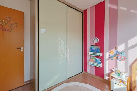 Apartamento à venda com 97m², 3 quartos e 2 vagas Apartamento à venda com 97m², 3 quartos e 2 vagasQuarto 2