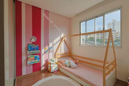 Apartamento à venda com 97m², 3 quartos e 2 vagas Apartamento à venda com 97m², 3 quartos e 2 vagasQuarto 2