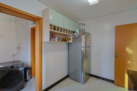 Apartamento à venda com 97m², 3 quartos e 2 vagas Apartamento à venda com 97m², 3 quartos e 2 vagasCozinha