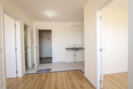 Sala de apartamento para alugar com 2 quartos, 34m² em Jardim Miriam, São Paulo