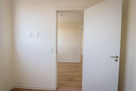 Quarto 2 de apartamento para alugar com 2 quartos, 34m² em Jardim Miriam, São Paulo