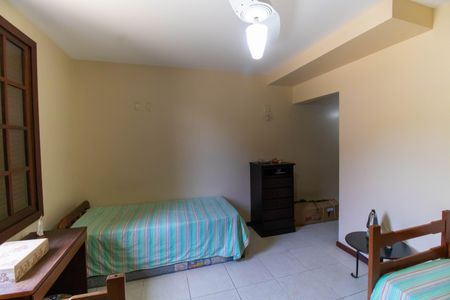 Casa de condomínio à venda com 350m², 5 quartos e 5 vagas Casa de condomínio à venda com 350m², 5 quartos e 5 vagasSuíte 1