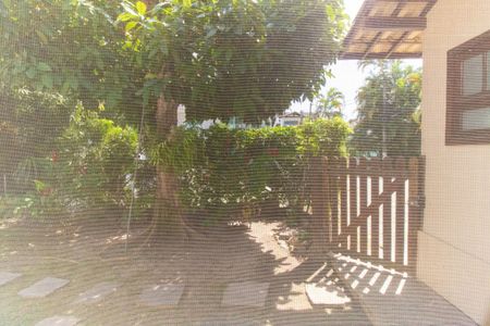Casa de condomínio à venda com 350m², 5 quartos e 5 vagas Casa de condomínio à venda com 350m², 5 quartos e 5 vagasVista do Quarto 2