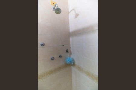 Casa de condomínio à venda com 350m², 5 quartos e 5 vagas Casa de condomínio à venda com 350m², 5 quartos e 5 vagasBanheiro da Suíte 2