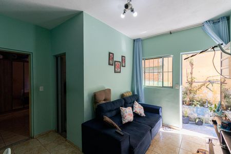 Sala de casa para alugar com 2 quartos, 78m² em Vila Marilena, São Paulo