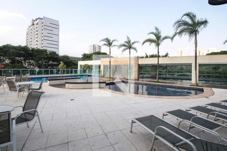 Apartamento à venda com 132m², 3 quartos e 2 vagas Apartamento à venda com 132m², 3 quartos e 2 vagasPiscina
