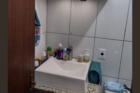 Banheiro  de casa à venda com 3 quartos, 95m² em Hípica, Porto Alegre