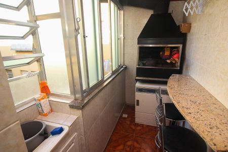Apartamento à venda com 61m², 2 quartos e 1 vaga Apartamento à venda com 61m², 2 quartos e 1 vagaÁrea de Serviço