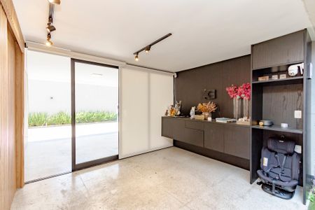 Casa de condomínio para alugar com 114m², 2 quartos e 1 vaga Casa de condomínio para alugar com 114m², 2 quartos e 1 vagaVaranda