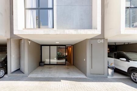 Casa de condomínio para alugar com 114m², 2 quartos e 1 vaga Casa de condomínio para alugar com 114m², 2 quartos e 1 vagaFachada