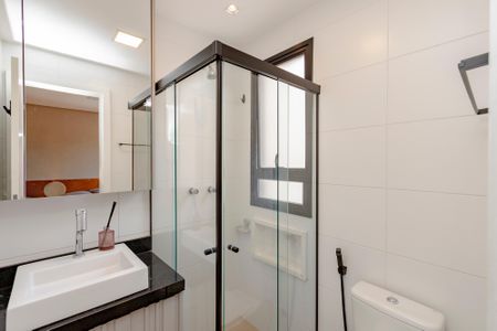 Casa de condomínio para alugar com 114m², 2 quartos e 1 vaga Casa de condomínio para alugar com 114m², 2 quartos e 1 vagaBanheiro da Suíte 1