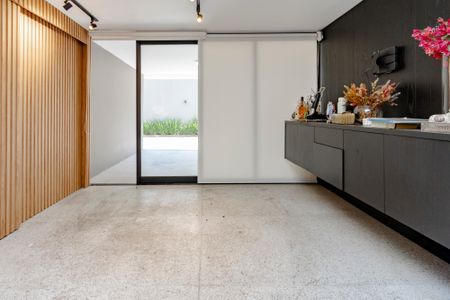 Casa de condomínio para alugar com 114m², 2 quartos e 1 vaga Casa de condomínio para alugar com 114m², 2 quartos e 1 vagaVaranda