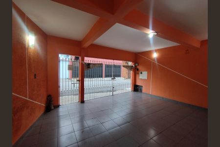 Garagem  de casa à venda com 5 quartos, 260m² em Vila Brasilio Machado, São Paulo