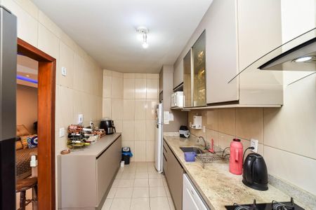 Apartamento à venda com 73m², 2 quartos e 2 vagas Apartamento à venda com 73m², 2 quartos e 2 vagasCozinha